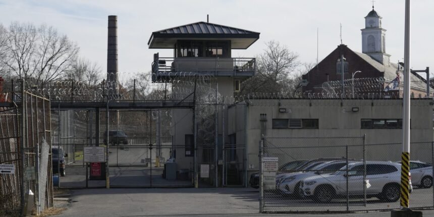 New York Women’s Prison Forces People to Go Without Showers or Recreation