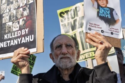 Iranian Americans Turn Against U.S.–Israel War, New Poll Finds